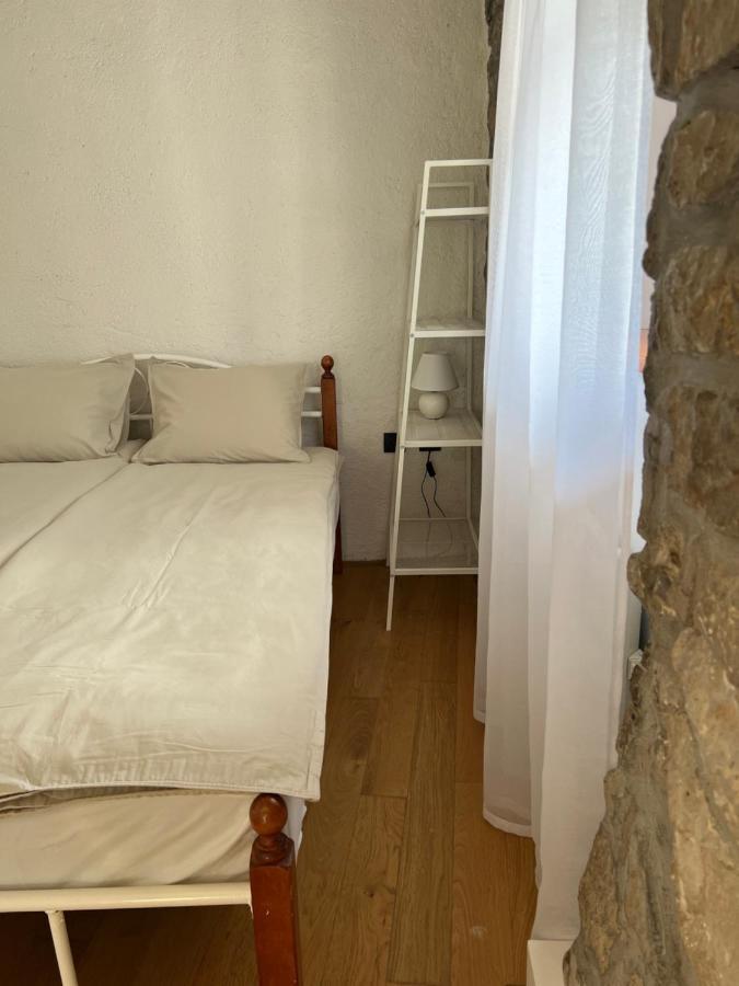 Guesthouse 45 Dutovlje Exterior foto
